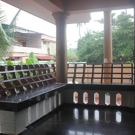 Navendu Home Stay Alappuzha Extérieur photo
