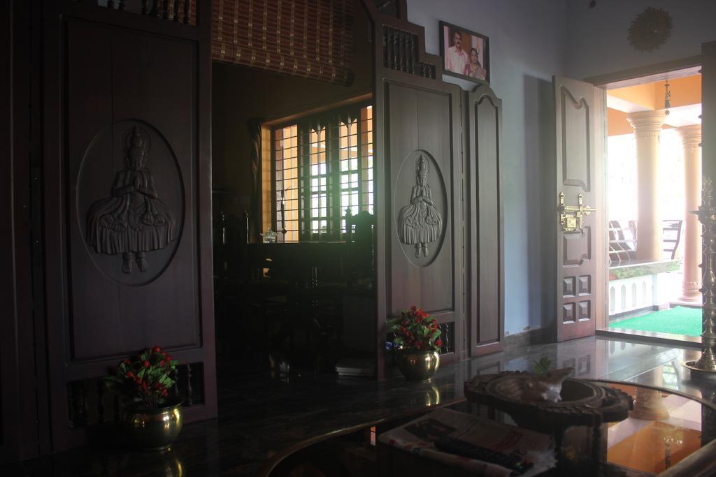 Navendu Home Stay Alappuzha Extérieur photo