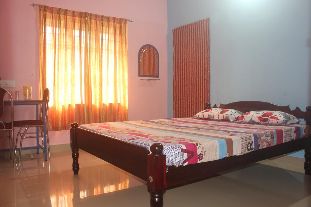 Navendu Home Stay Alappuzha Extérieur photo